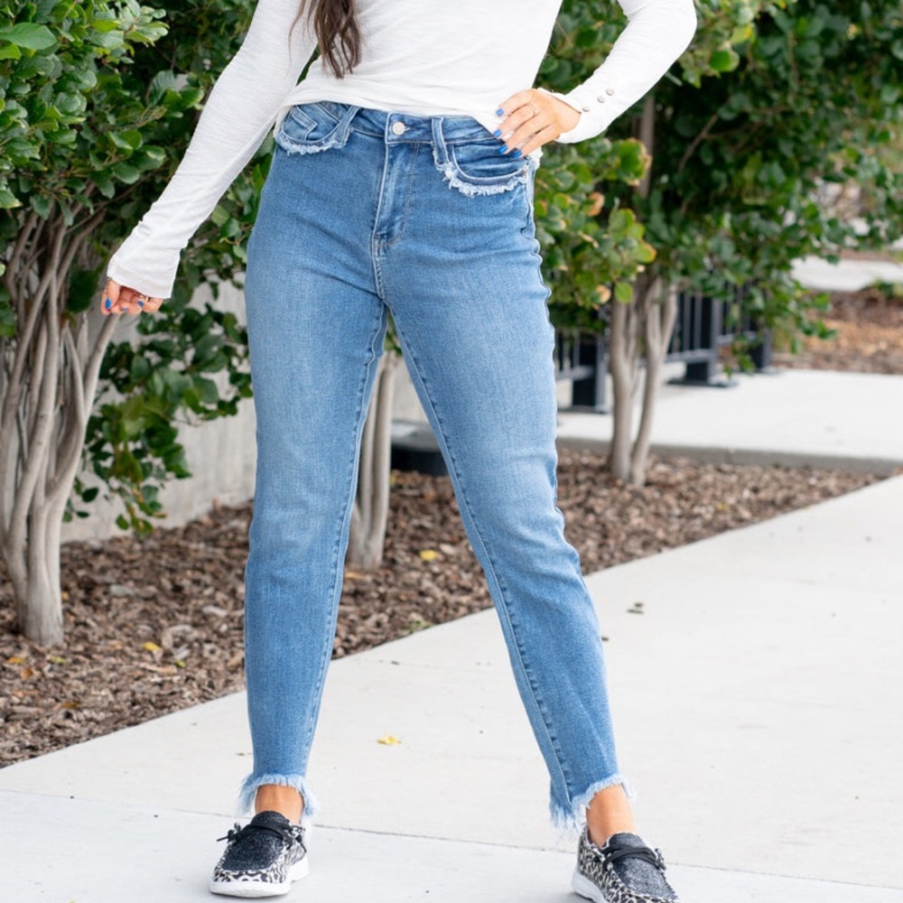 Judy Blue High-Rise Fray Slim Fit Jeans Size 13/31